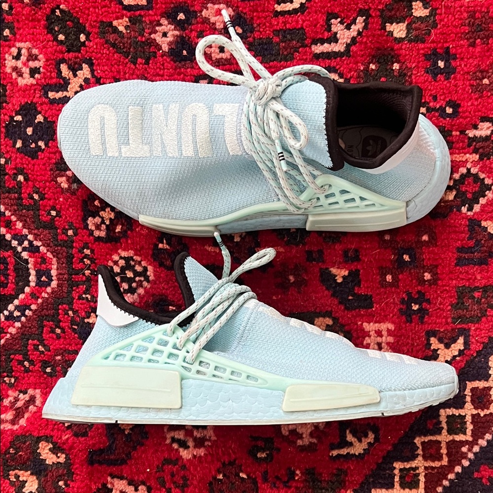 Adidas x Pharrell Williams Sneaker